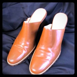 UNISA Leather sage style 14